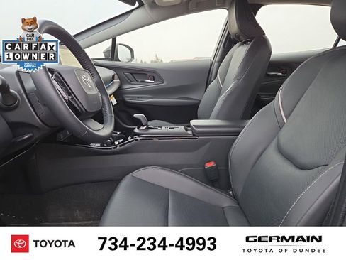 Used 2025 Toyota Prius XLE image 16