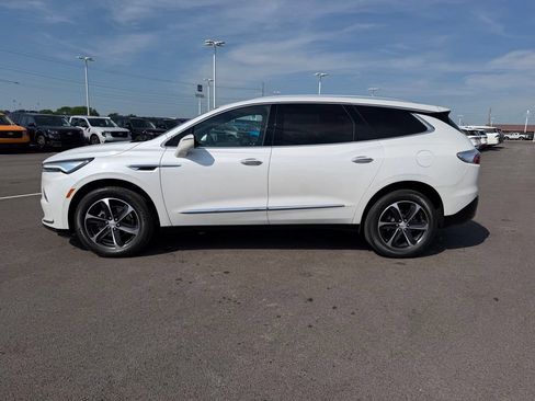 Used 2022 Buick Enclave Essence w/ Sport Touring Edition AWD/4WD image 8