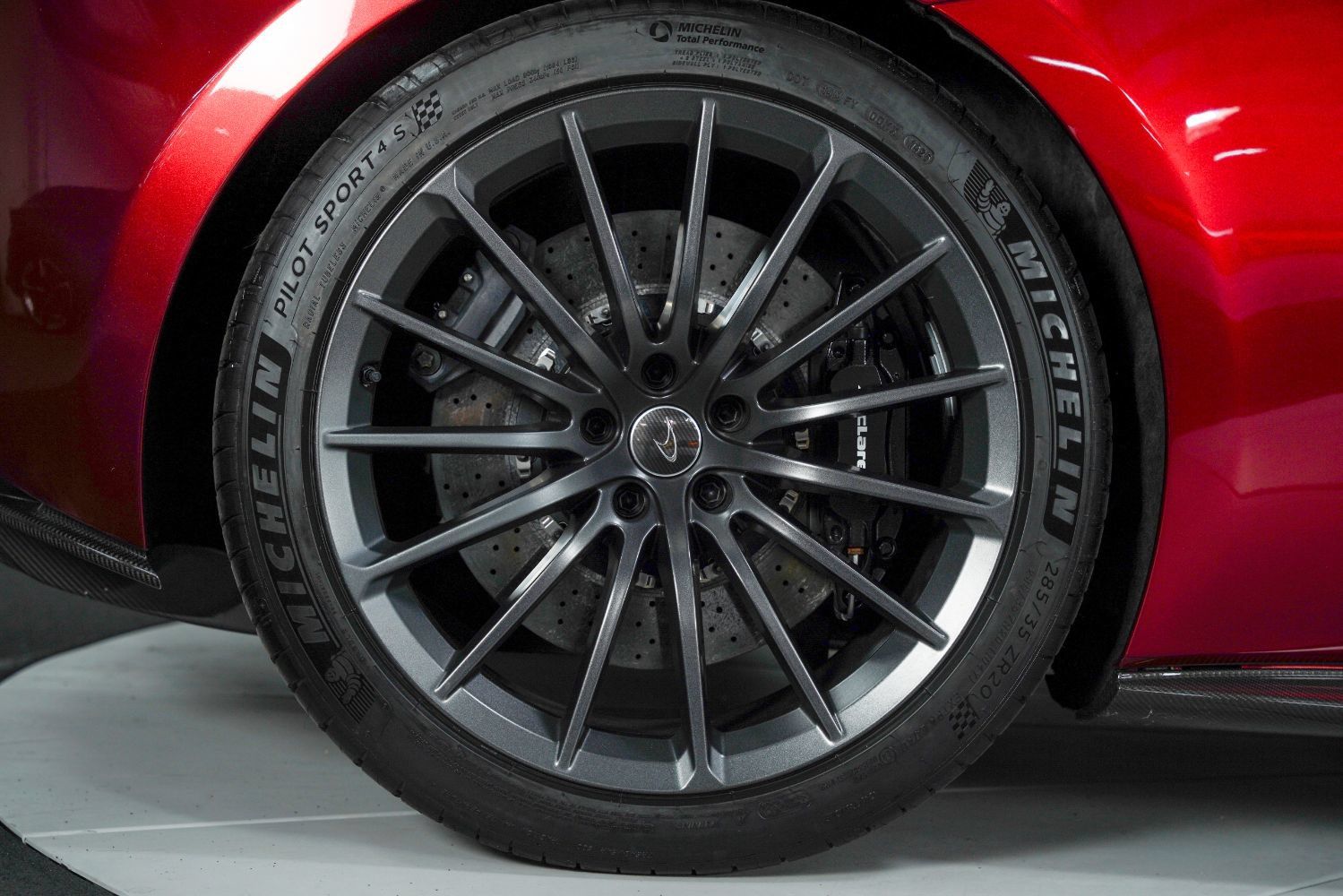 Used 2017 McLaren 570S RWD image 25