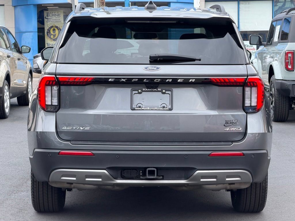 Used 2025 Ford Explorer Active w/ Active Comfort Package AWD/4WD image 28