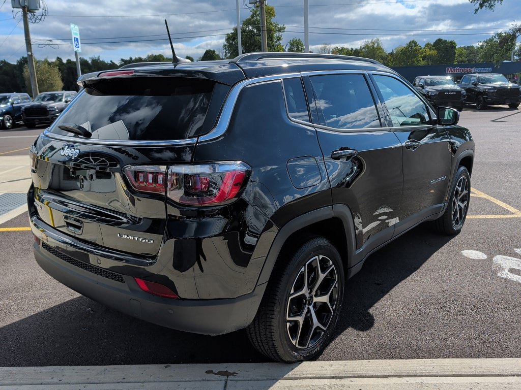 New 2026 Jeep Compass Limited AWD/4WD image 8