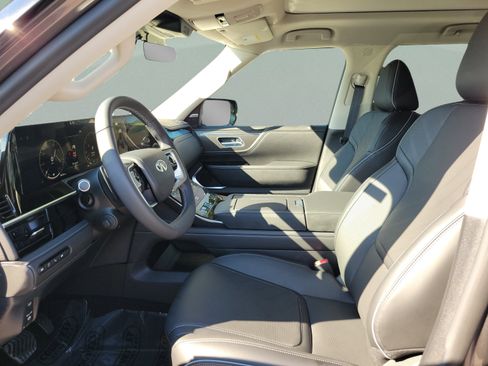 Used 2026 INFINITI QX80 Luxe w/ Exterior Package AWD/4WD image 17