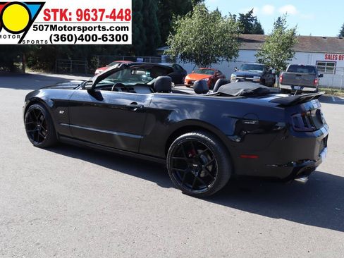 Used 2013 Ford Mustang Premium RWD image 15