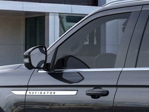 New 2026 Lincoln Navigator Reserve AWD/4WD image 21