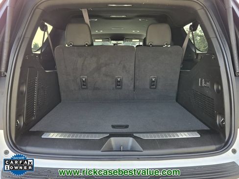 Used 2024 Chevrolet Suburban Z71 w/ Luxury Package AWD/4WD image 13