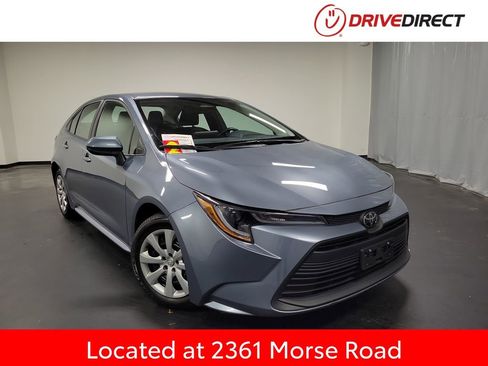 Used 2025 Toyota Corolla LE image 1