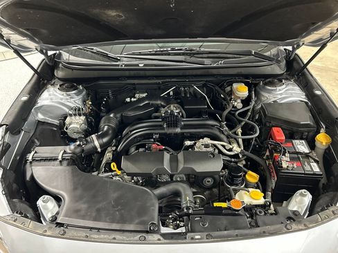 Used 2016 Subaru Outback 2.5i Limited AWD/4WD image 31