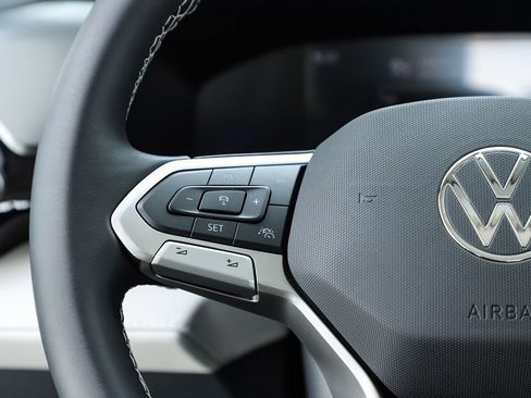 New 2026 Volkswagen Taos S image 21