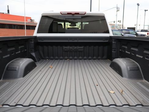 New 2026 GMC Sierra 2500 SLE image 18