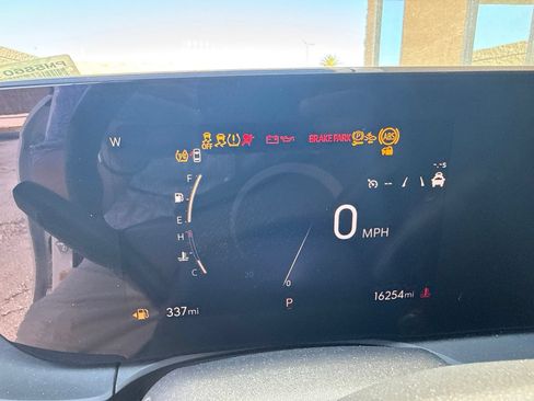 Certified 2025 Buick Envista Preferred w/ Convenience I Package FWD image 10