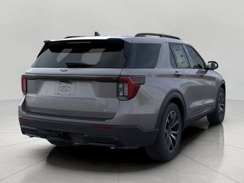 New 2026 Ford Explorer ST-Line AWD/4WD image 8