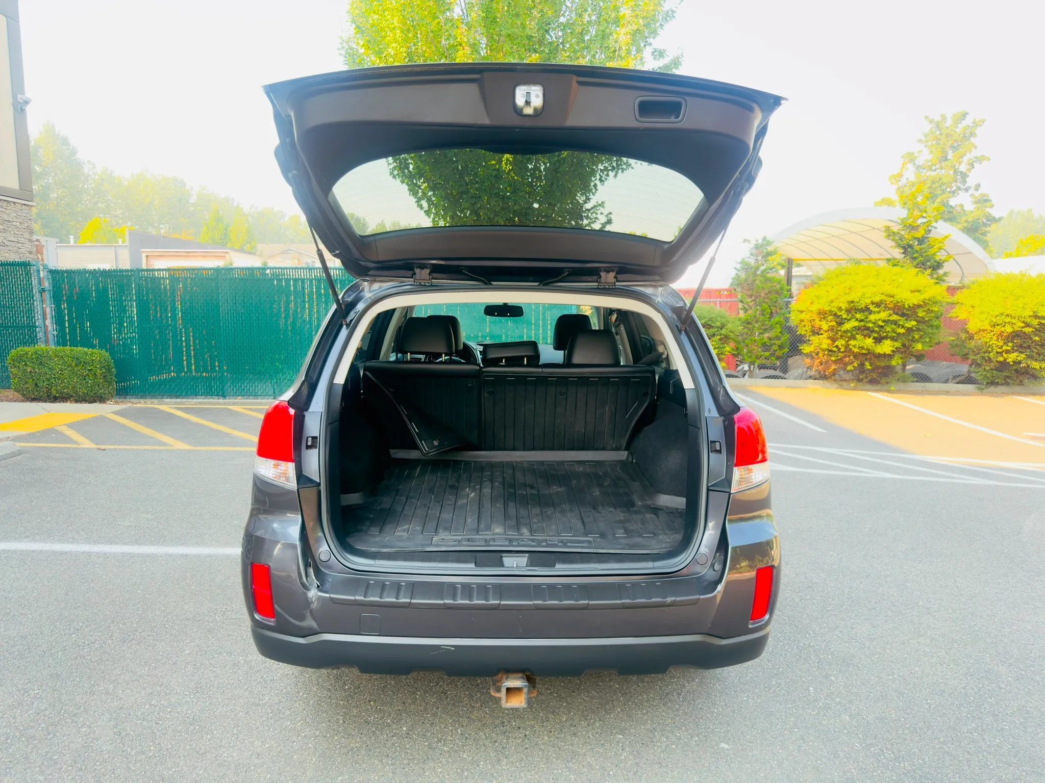 Used 2013 Subaru Outback 2.5i Limited w/ Moonroof Pkg AWD/4WD image 18