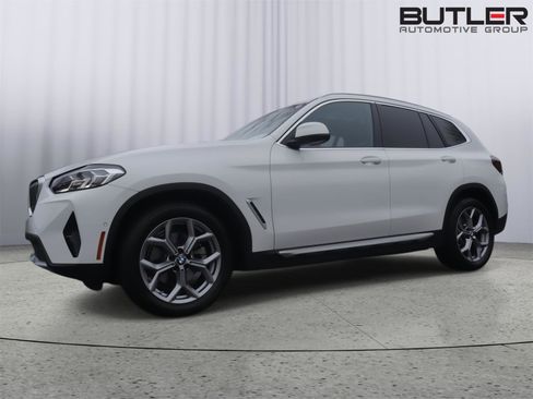 Certified 2024 BMW X3 sDrive30i w/ Premium Package image 1