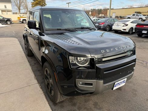 Used 2022 Land Rover Defender 110 X-Dynamic SE image 11