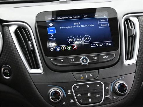 Used 2024 Chevrolet Malibu LT image 23