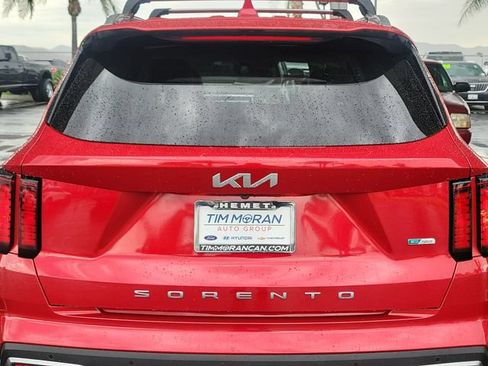 Used 2022 Kia Sorento S FWD image 28