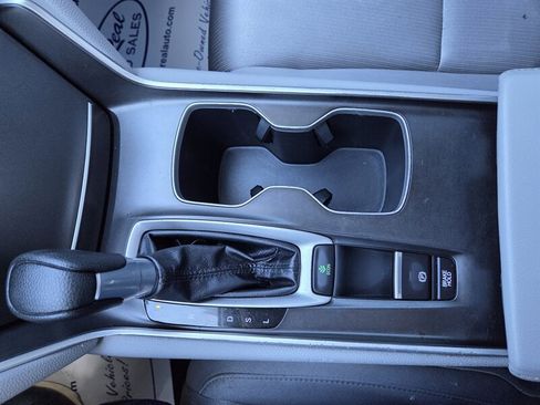 Used 2019 Honda Accord LX image 18