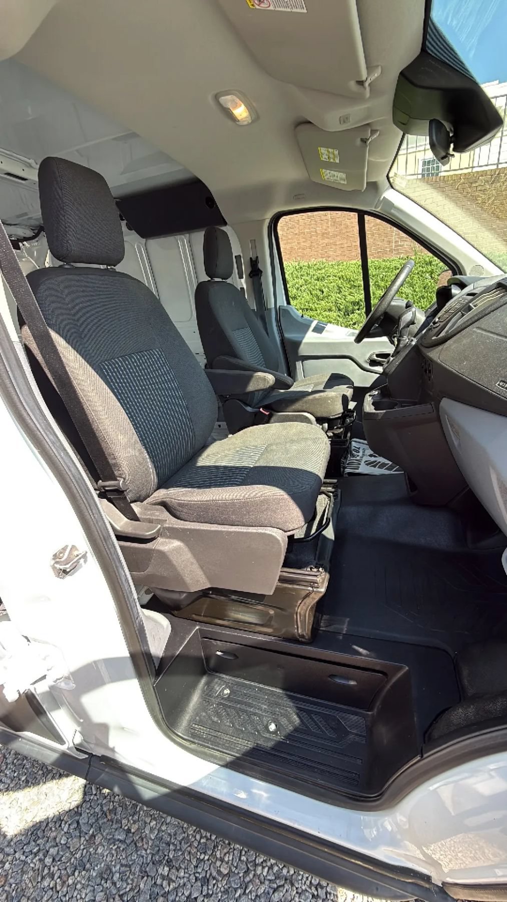 Used 2018 Ford Transit 150 130 Low Roof RWD image 35