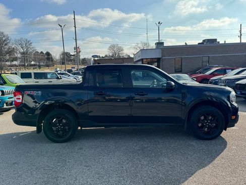 Used 2022 Ford Maverick Lariat w/ Lariat Luxury Package image 2