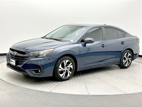 Used 2025 Subaru Legacy Premium image 1