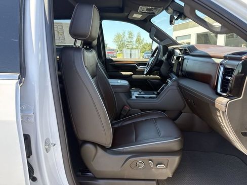 Used 2024 GMC Sierra 2500 Denali w/ Denali Reserve Package AWD/4WD image 25
