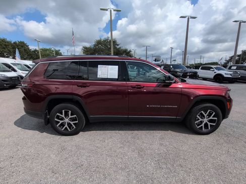 Used 2023 Jeep Grand Cherokee L Limited w/ Luxury Tech Group II AWD/4WD image 4