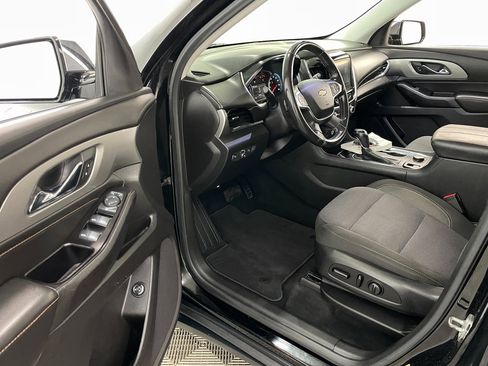 Certified 2018 Chevrolet Traverse LT image 19