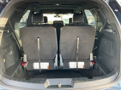 Used 2019 Ford Explorer XLT w/ Equipment Group 202A image 14