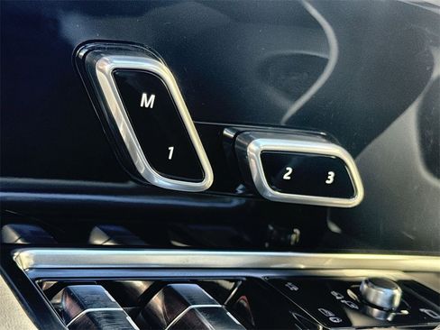 Certified 2023 Land Rover Range Rover SE image 20