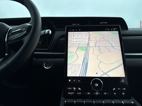 Used 2026 GMC Terrain Elevation w/ Elevation Premium Package image 22