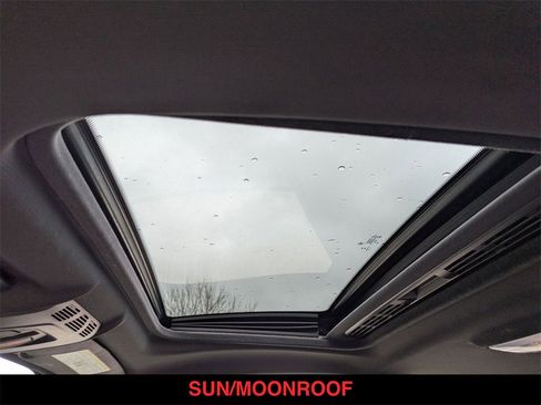 Used 2015 BMW M235i xDrive Coupe image 2