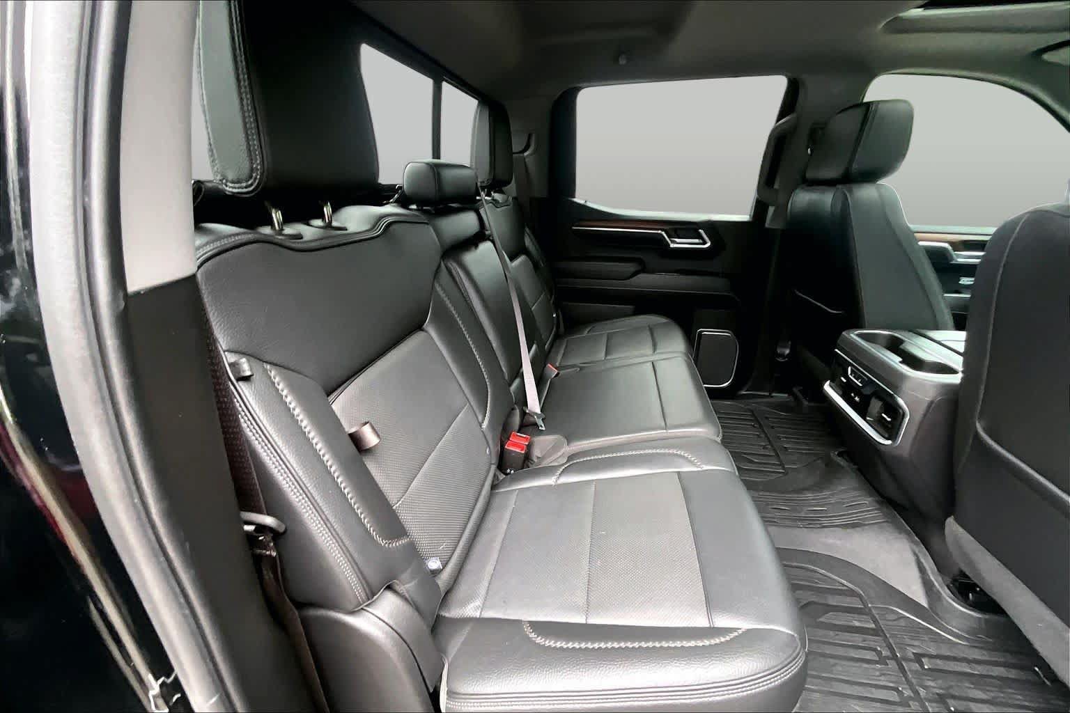Used 2024 GMC Sierra 1500 Denali w/ Denali Reserve Package AWD/4WD image 19