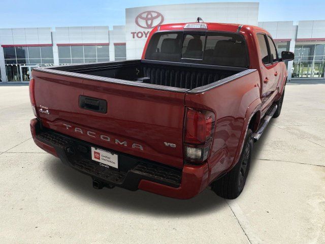 Used 2021 Toyota Tacoma SR5 w/ Technology Package AWD/4WD image 8