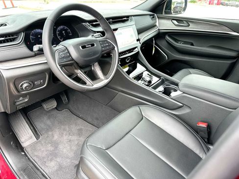 New 2026 Jeep Grand Cherokee L Limited AWD/4WD image 18