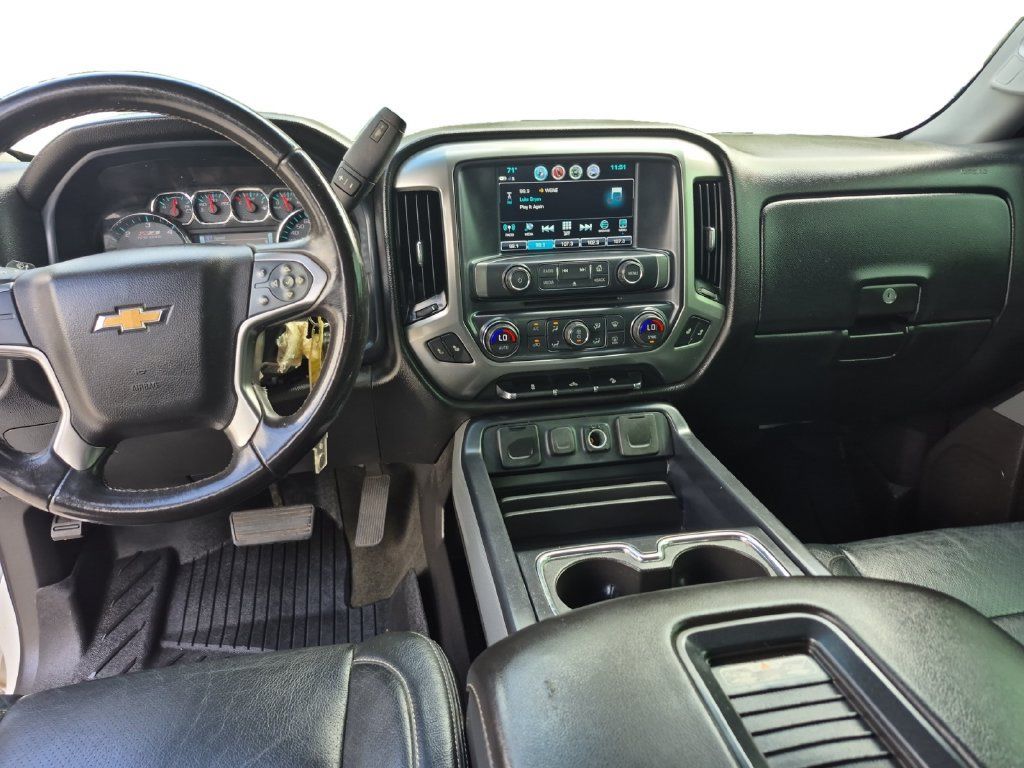 Used 2018 Chevrolet Silverado 1500 LT w/ All Star Edition AWD/4WD image 10
