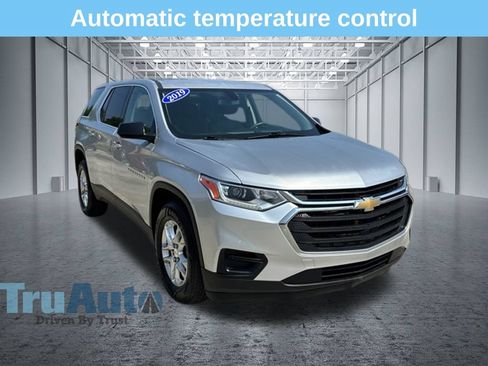 Used 2019 Chevrolet Traverse LS FWD image 1