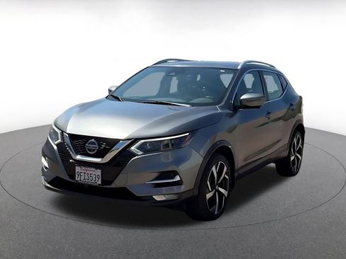 Used 2022 Nissan Rogue Sport SL w/ Premium Package image 7