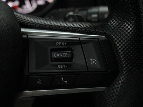 Used 2022 Mitsubishi Outlander ES image 12