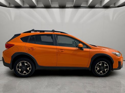Used 2019 Subaru Crosstrek 2.0i Premium w/ Moonroof Package AWD/4WD image 6