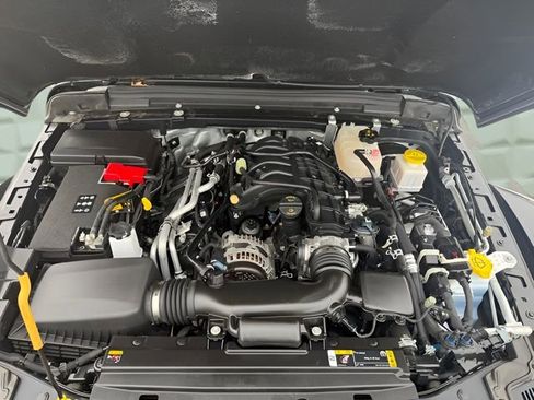 Certified 2024 Jeep Gladiator Rubicon image 32