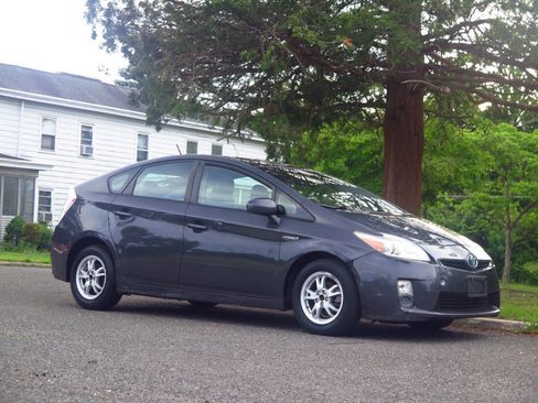 Used 2010 Toyota Prius Five FWD image 6