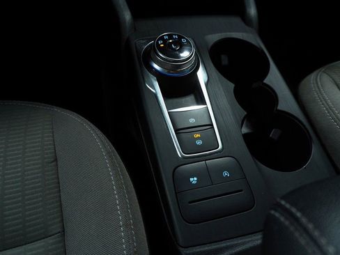 Used 2020 Ford Escape S image 18