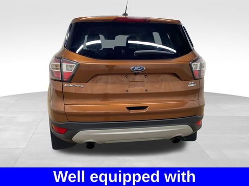 Used 2017 Ford Escape SE AWD/4WD image 3