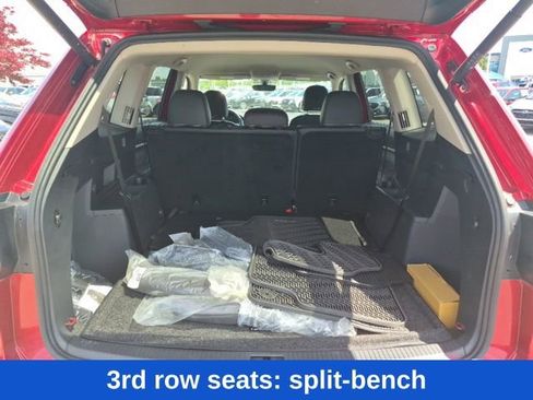 Used 2023 Volkswagen Atlas SE AWD/4WD image 8