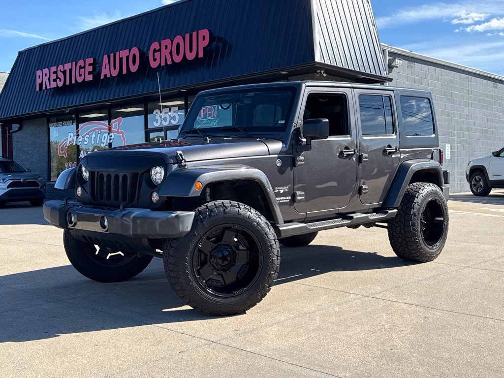 Used 2017 Jeep Wrangler Unlimited Sahara w/ Connectivity Group AWD/4WD image 21