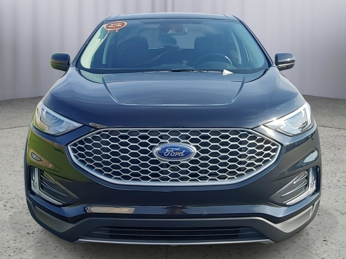 Used 2023 Ford Edge SEL w/ Convenience Package AWD/4WD image 2