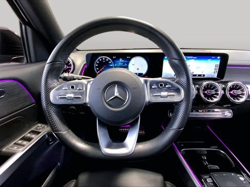 Used 2022 Mercedes-Benz GLB 35 AMG 4MATIC image 5