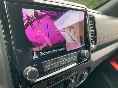 Used 2023 Nissan Frontier PRO-4X w/ Pro Convenience Package AWD/4WD image 24