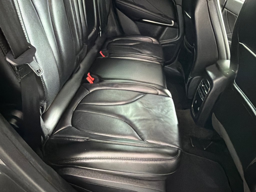 Used 2019 Lincoln MKC Select w/ Select Plus Package FWD image 21