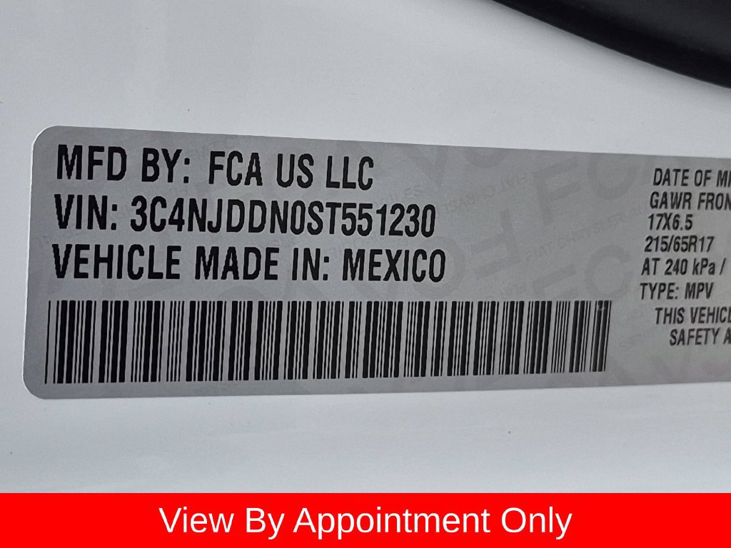 Used 2025 Jeep Compass Trailhawk AWD/4WD image 34